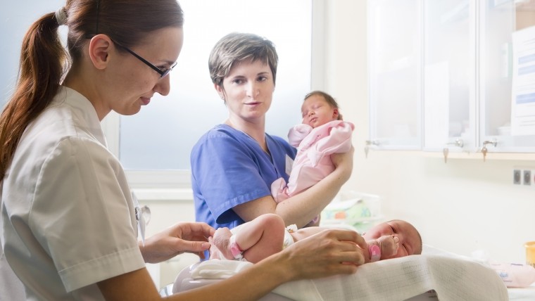 Pacjentki Szpitala Łubinowa nadal mają możliwość porodu rodzinnego.